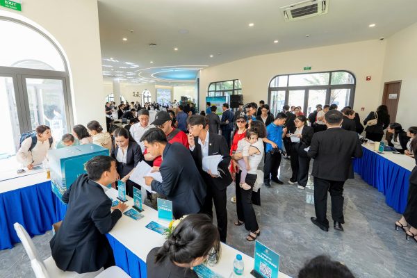 Sự kiện chính thức giới thiệu dự án Hiep Phuoc Premia với chủ đề "Aloha Sunfest" đã diễn ra thành công rực rỡ.